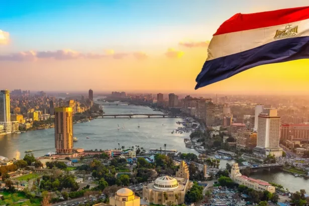 مصر تدين استهداف الإمارات والسعودية وقطر وتؤكد دعمها الكامل لأمن الخليج