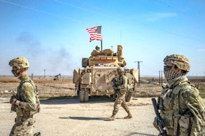 من السماء إلى الأرض.. هل يتجه الجيش الأمريكي نحو إيران برا