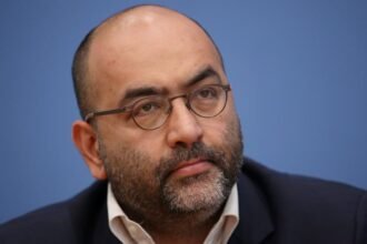 برلين تحذر: إيران لم تستخدم "كامل قوتها" بعد.. وباب المندب هو الهدف القادم