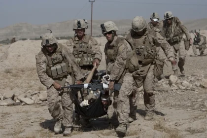 جوم إيراني وإصابة جنود أمريكيين.