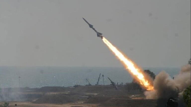 "الدفاع السعودية": تدمير مسيرتين في المنطقة الشرقية.. تعزيز جاهزية الدفاع الجوي