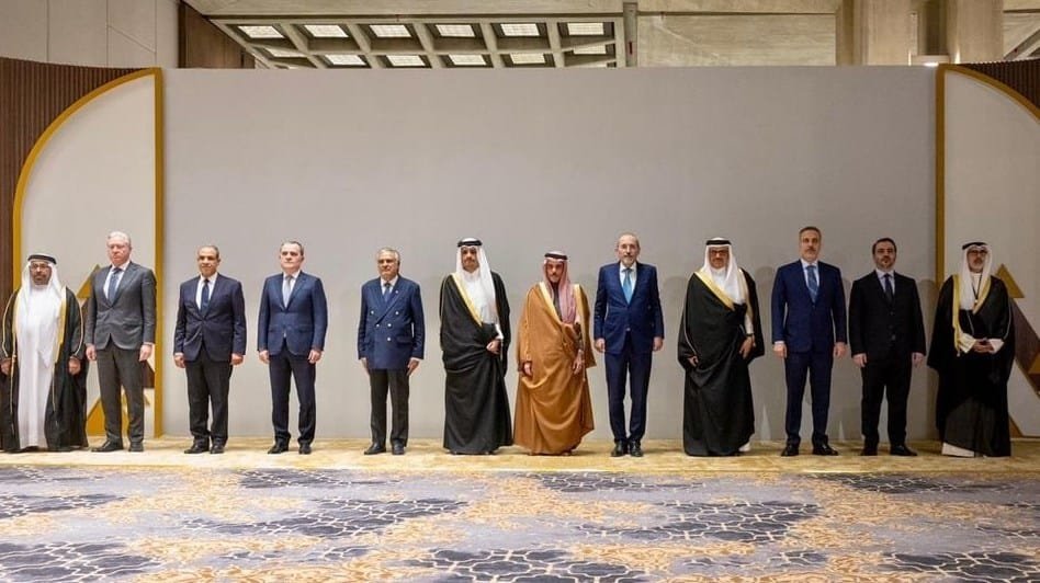 Foreign ministers of a group of Arab and Islamic countries call on Iran to immediately stop its attacks