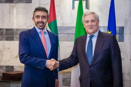 وزير الخارجية الإماراتي ونظيره الإيطالي يبحثان التطورات الإقليمية وتعزيز التعاون الثنائي