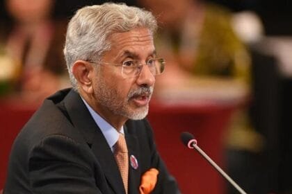 وزير الخارجية الهندي يشيد بالمحادثات مع إيران لفتح الملاحة في مضيق هرمز