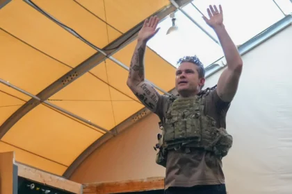 هيجسيث يؤكد التفوق العسكري الأمريكي في مواجهة إيران: "مخزوناتنا مستدامة وجاهزون لحملة مطولة"