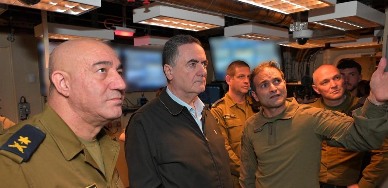 Israeli Defense Minister: Intense and unprecedented attacks against Iran this week
