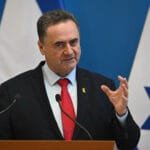 كاتس يلوح بـ "السيطرة المباشرة" على أراض لبنانية: تعليمات لجيش الاحتلال بتوسيع العمليات العسكرية