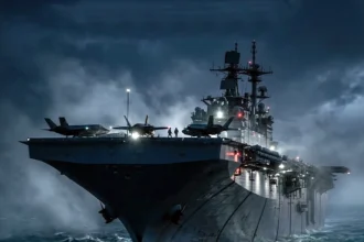 وصول السفينة الأمريكية "يو إس إس تريبولي" إلى المنطقة ضمن تعزيزات عسكرية