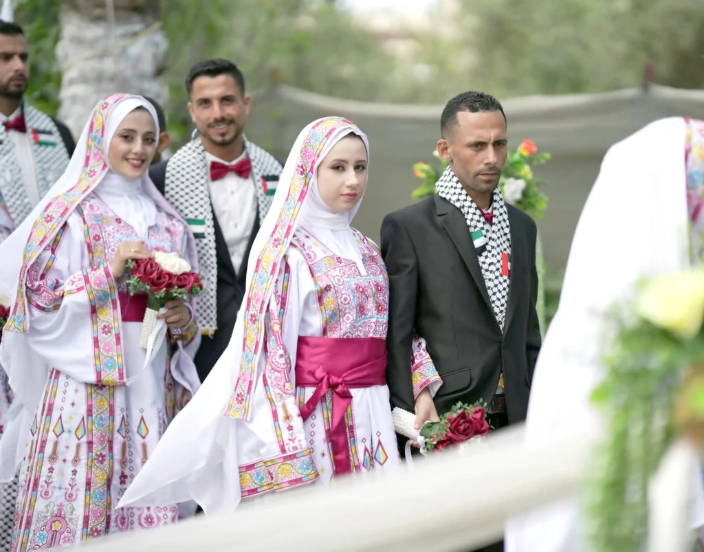 A mass wedding for 300 brides and grooms from Gaza, supported by "The Noble Knight 3" 