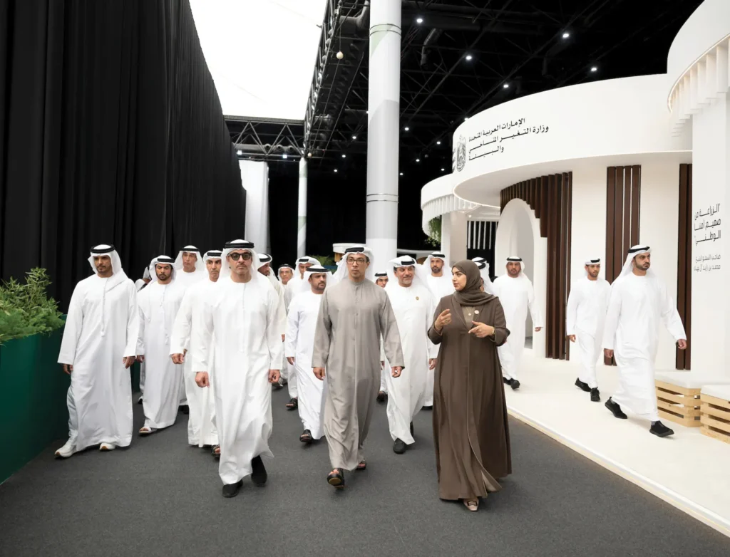 منصور بن زايد وهزاع بن زايد يفتتحان المؤتمر والمعرض الزراعي الإماراتي في العين1