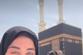 يارا السكري تؤدي مناسك العمرة