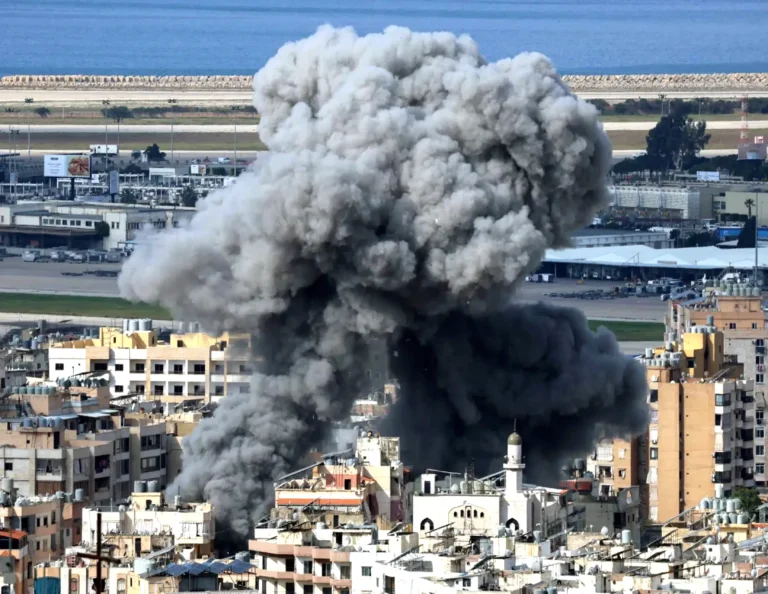 80 killed and 200 wounded in widespread Israeli raids on Lebanon