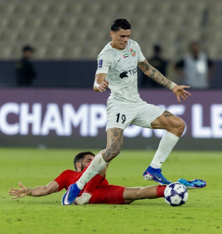 مباراة شباب الأهلي وتراكتور