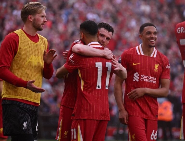 "ترحل كأسطورة".. محمد صلاح يودّع روبرتسون برسالة مؤثرة