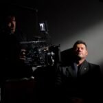 عمرو يوسف يروج لمسلسله الجديد "الفرنساوي" بصور من الكواليس