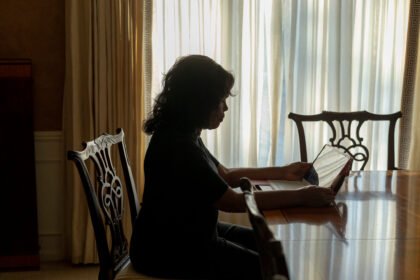 محاكاة رقمية بالذكاء الاصطناعي للتواصل مع الراحلين