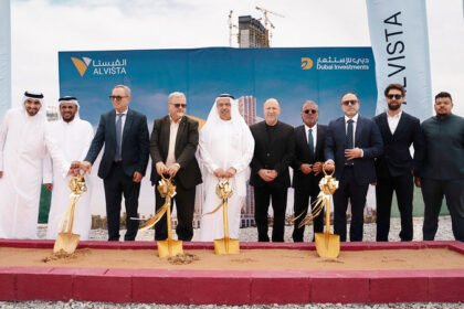 باشرت أعمال الإنشاء الرئيسة.. "دبي للاستثمار" تضع حجر الأساس لمشروع "الفيستا" في "ميدان"