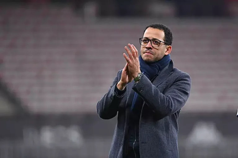 Chelsea officially sack Rosenior after poor results.. McFarlane appointed as interim manager