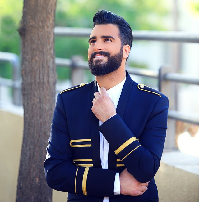 طوني قطان يطرح أغنية بعنوان "عقدة نقص"