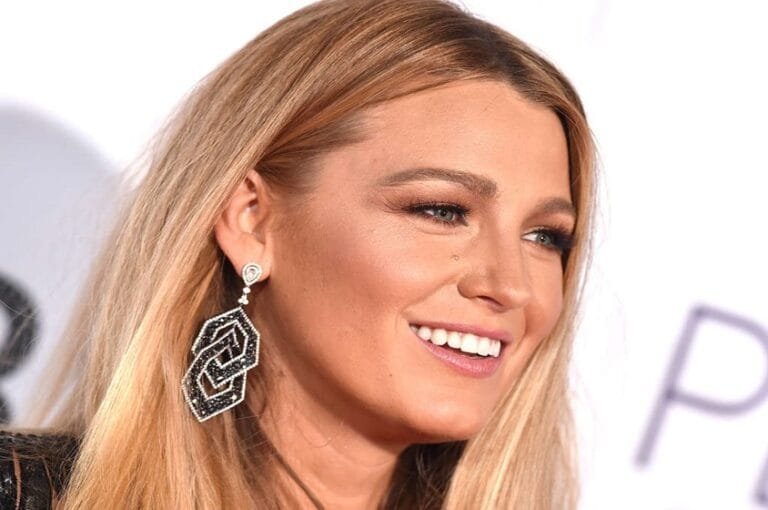 ليفلي تواجه أزمة قانونية بعد رفض دعاواها ضد جاستن بالدوني