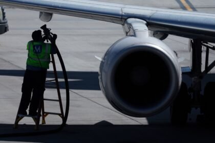 Urgent European warning: Aviation fuel crisis looms and threatens travel within weeks