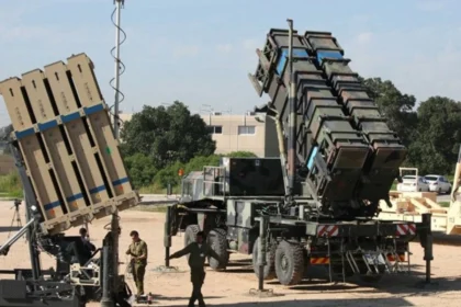 إسرائيل ترفع حالة التأهب وتعيد ترتيب حساباتها العسكرية تحسبًا لاحتمال انفجار مواجهة جديدة مع إيران