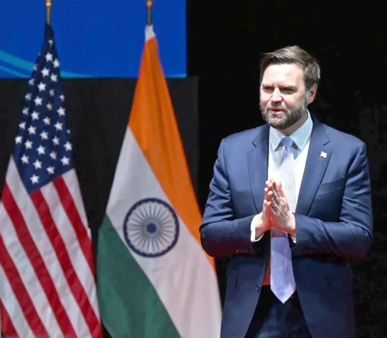 اجتماعات مكثفة بالبيت الأبيض تؤجل مغادرة فانس إلى إسلام آباد