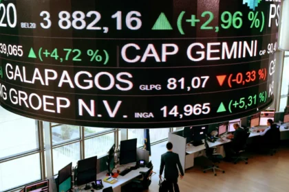 الأسهم الأوروبية تتراجع وسط مخاوف "مضيق هرمز" وترقب لنتائج أرباح الشركات