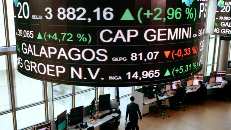 الأسهم الأوروبية تتراجع وسط مخاوف "مضيق هرمز" وترقب لنتائج أرباح الشركات