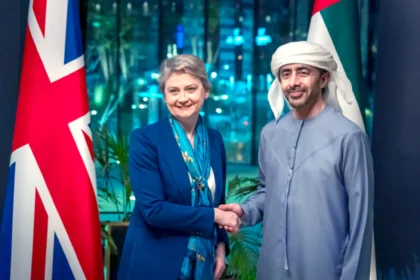 الإمارات وبريطانيا تعززان الشراكة الاستراتيجية وتدينان تهديدات إيران للملاحة الدولية