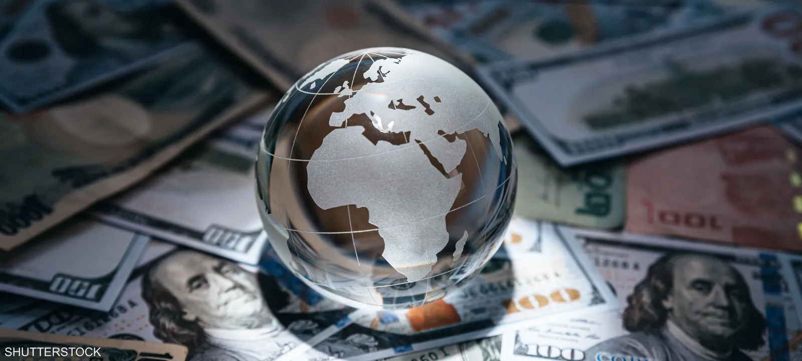 Bloomberg: The global economy will enter a phase of “slower growth and higher inflation” in 2026