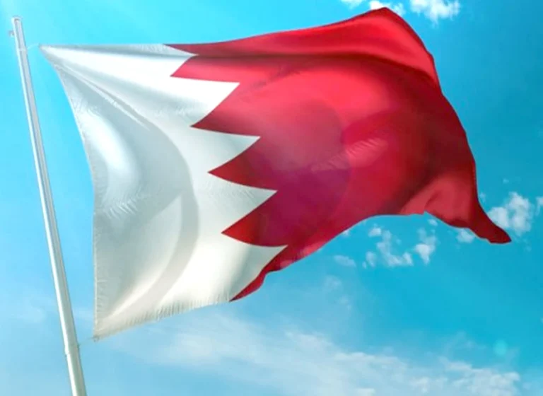 البحرين تشيد بموقف دولي رافض لإغلاق مضيق هرمز