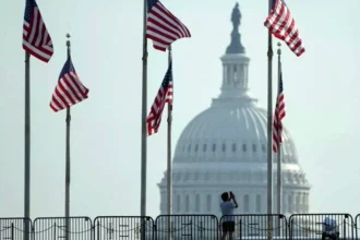 البيت الأبيض: خبراء أمريكيون متواجدون في إسلام آباد