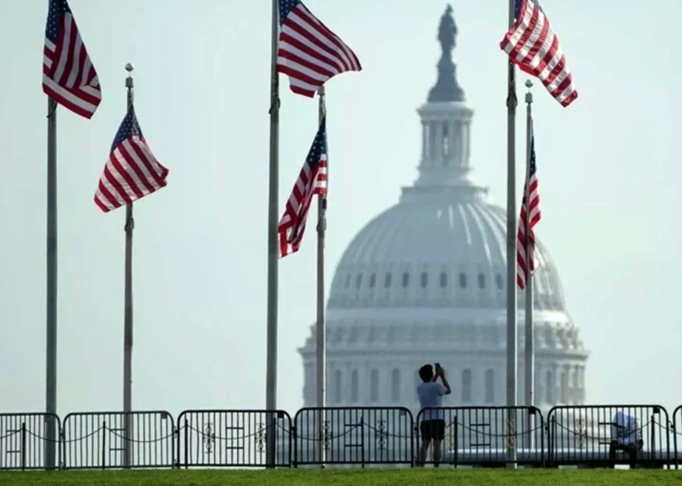 البيت الأبيض: خبراء أمريكيون متواجدون في إسلام آباد