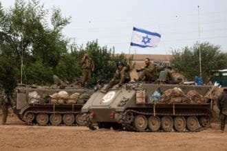 The Israeli army launches its fiercest attack on Lebanon with 100 airstrikes in 10 minutes