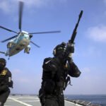 الحرس الثوري يهدد بقطع شريان الإنترنت عن الخليج العربي