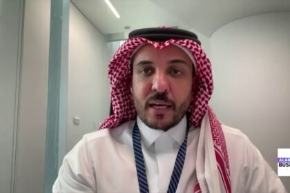 انكماش "مؤقت" للنشاط غير النفطي بالسعودية في مارس لأول مرة منذ 2020