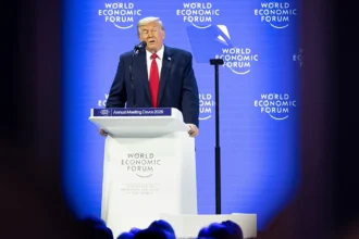 Trump threatens Iran and declares US control over transit fees through the Strait of Hormuz