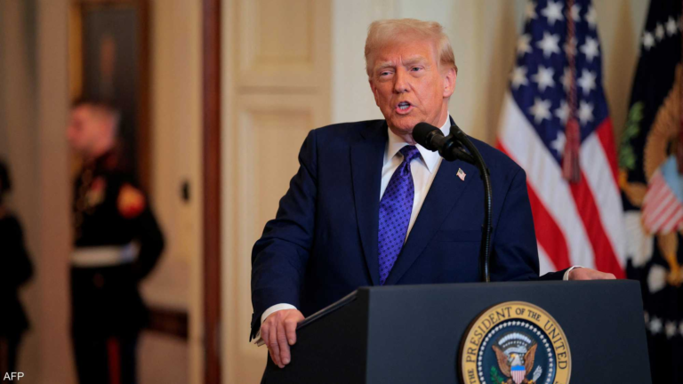 ترامب يفجر مفاجأة: اتفقت مع الصين على فتح مضيق هرمز "للأبد" ومنع تسليح إيران