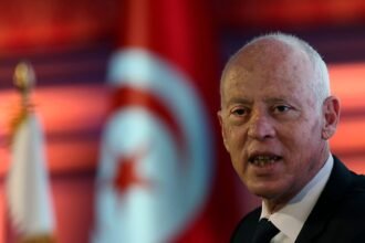 قيس سعيد يوجه رسائل حازمة للإخوان: لا مكان للفوضى في تونس