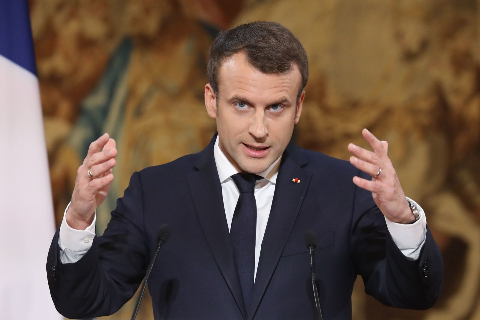 Macron warns of a global energy crisis: Our goal is to fully reopen the Strait of Hormuz within weeks