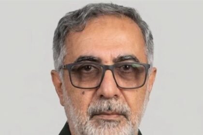 الحرس الثوري الإيراني يعلن مقتل نائب رئيس الاستخبارات البحرية
