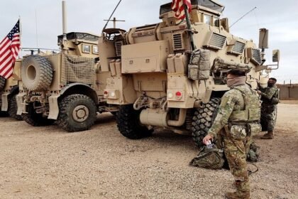 فصيل عراقي يتبنى استهداف المصالح الأمريكية في الكويت