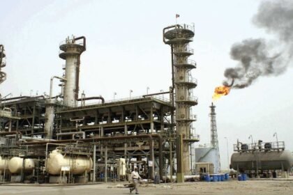 كوريا الجنبوية تؤمن "بدائل استراتيجية": 270 مليون برميل نفط خارج حصار مضيق هرمز