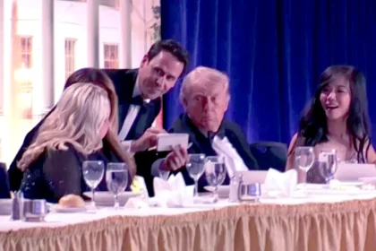 ترامب: عائلة مطلق النار في عشاء مراسلي البيت الأبيض كانت على علم بمشكلاته