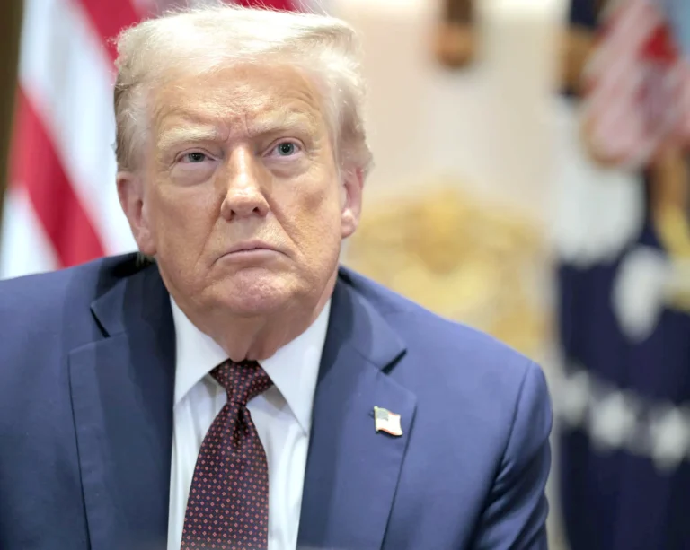 Trump: Washington is working with Iran on transferring enriched uranium and ensuring the opening of the Strait of Hormuz