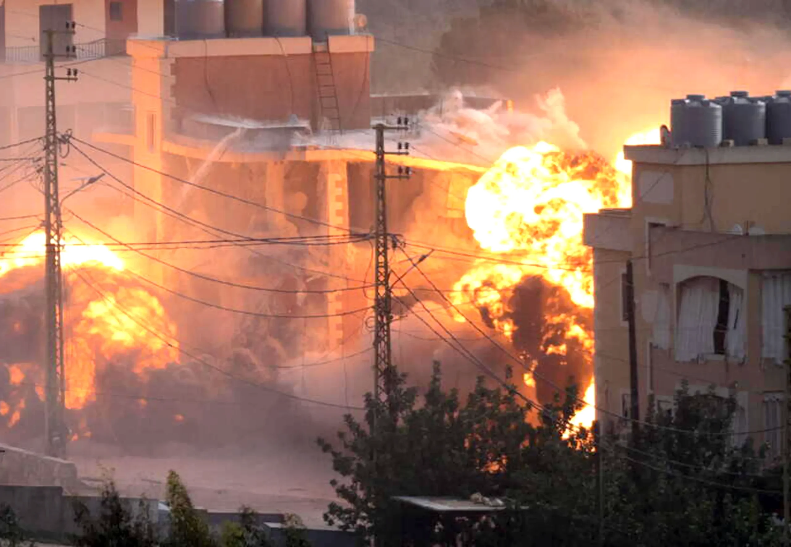 New escalation in southern Lebanon: Israel carries out strikes against sites it claims belong to Hezbollah