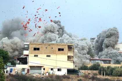 تصعيد دامٍ في جنوب لبنان: 4 قتلى في غارتين إسرائيليتين استهدفتا بلدات حدودية