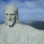 نتنياهو يندد بتحطيم تمثال السيد المسيح فى جنوب لبنان ويؤكد محاسبة الجندي المتورط