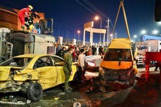 طريق الموت يحصد العشرات في كركوك.. 33 ضحية و27 مصابًا في حادث مروع